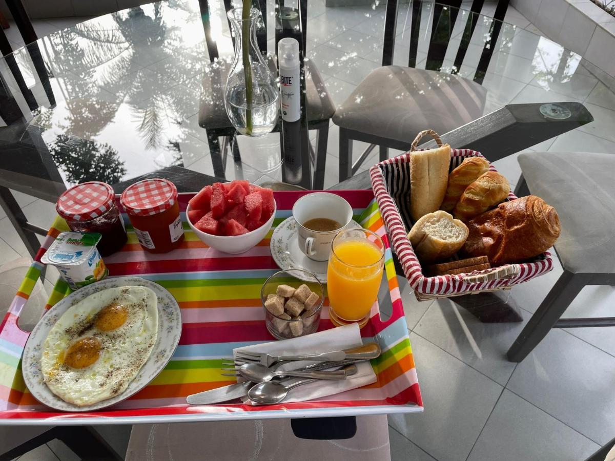 L'Epicurien Acomodação com café da manhã Cotonou Exterior foto